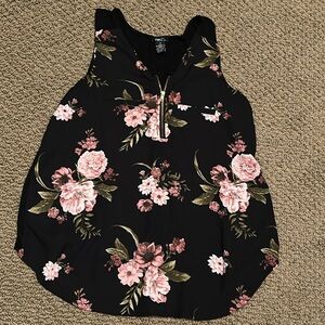 Rue21 size small black floral tank